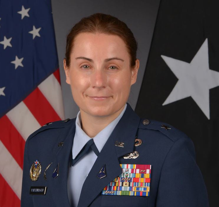 General Kristin Profile Picture.